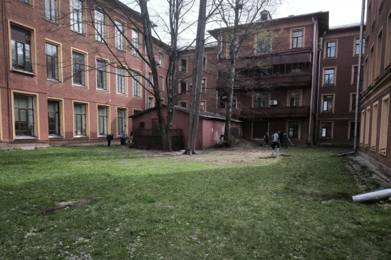 Весенний субботник в ИЭиТ